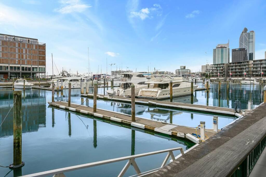 Elegant & Sunny Living With Stunning Marina Views Apartment Auckland Luaran gambar